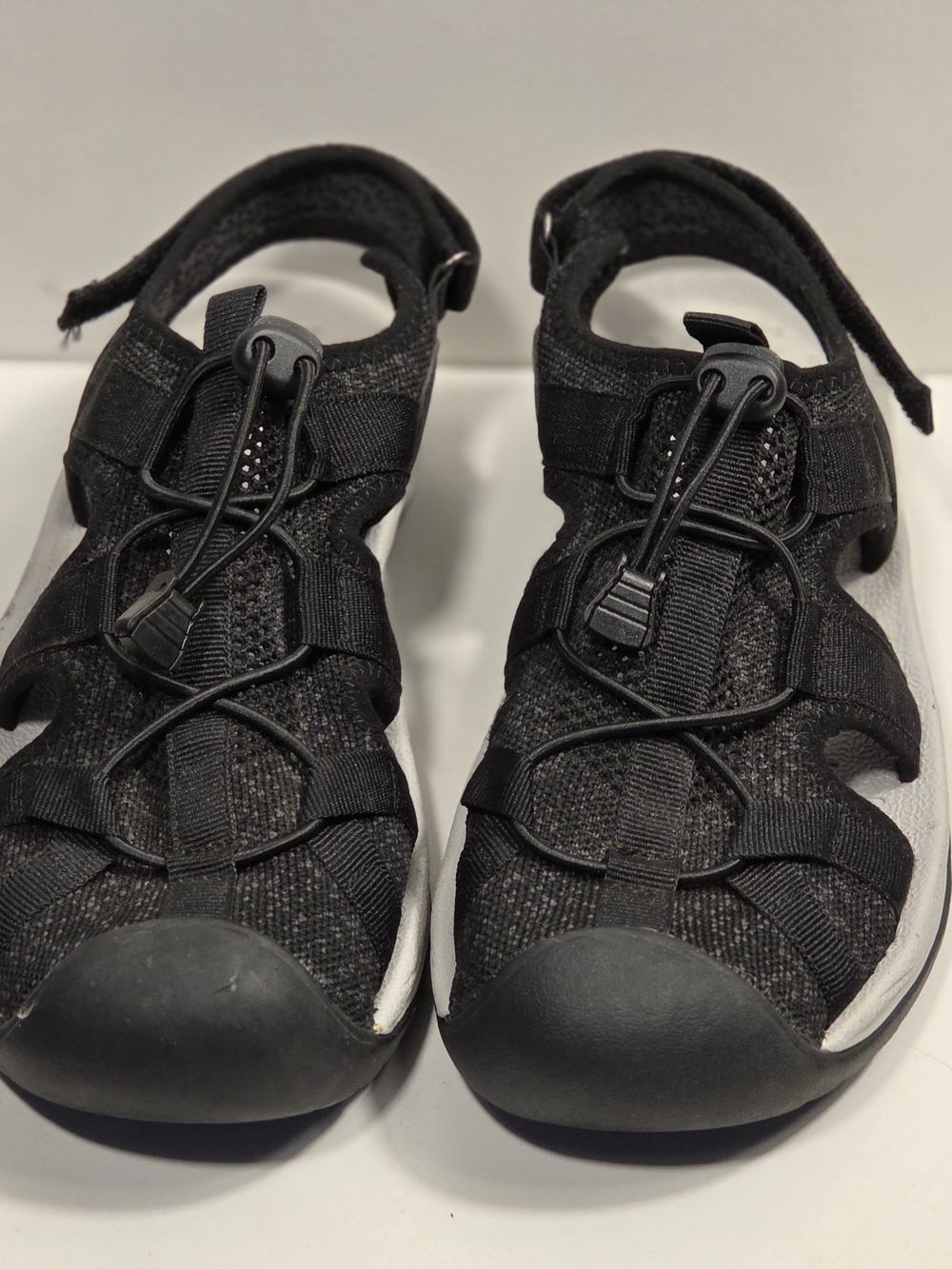Dannto Women's Black Active Sandal with Adjustable Bungee Fit